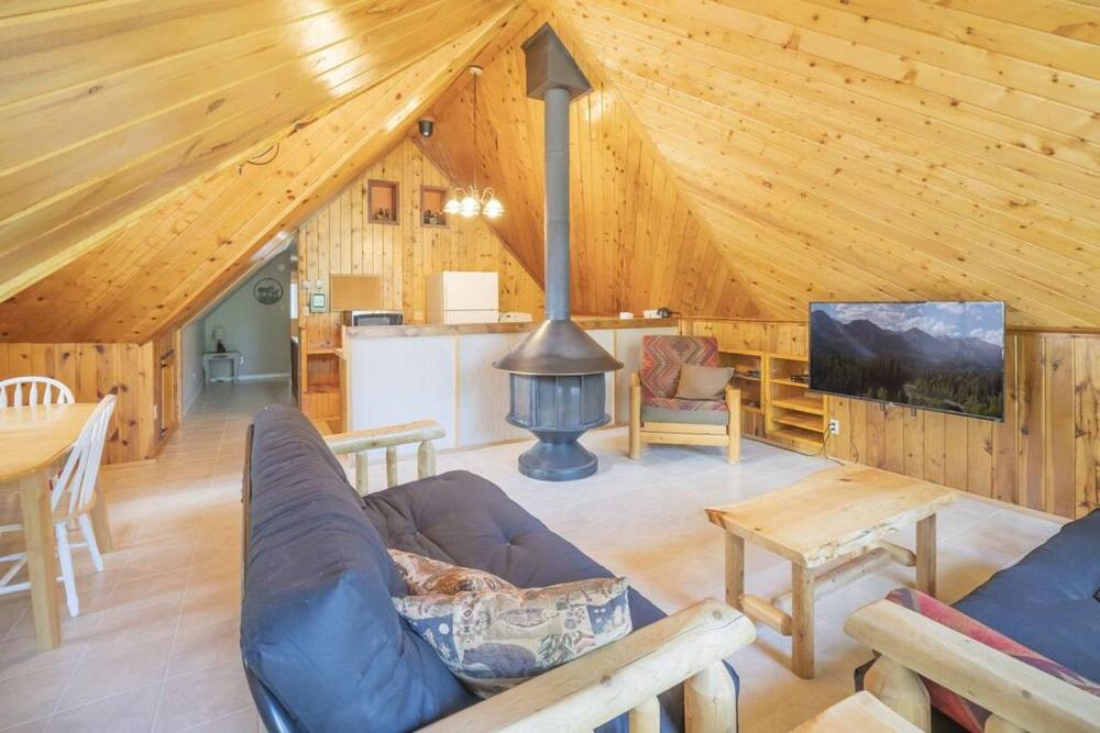 The Spruce Loft Apartment at Blue Spruce RV Park & Cabins